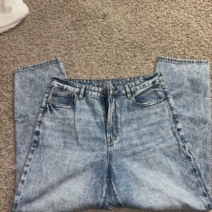 American Eagle Blue Mom Straight Jeans